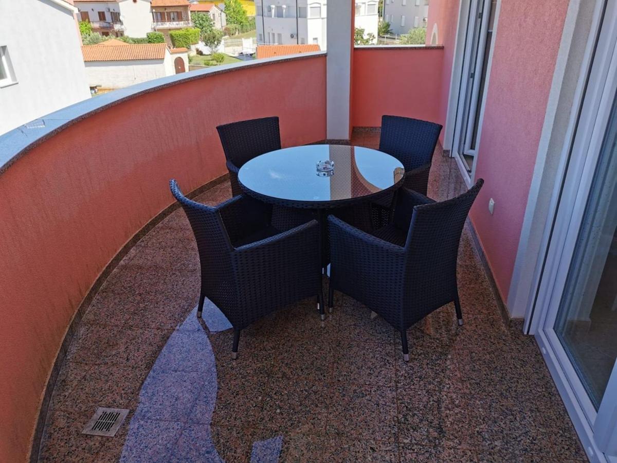 Apartments Marich Medulin Exterior foto